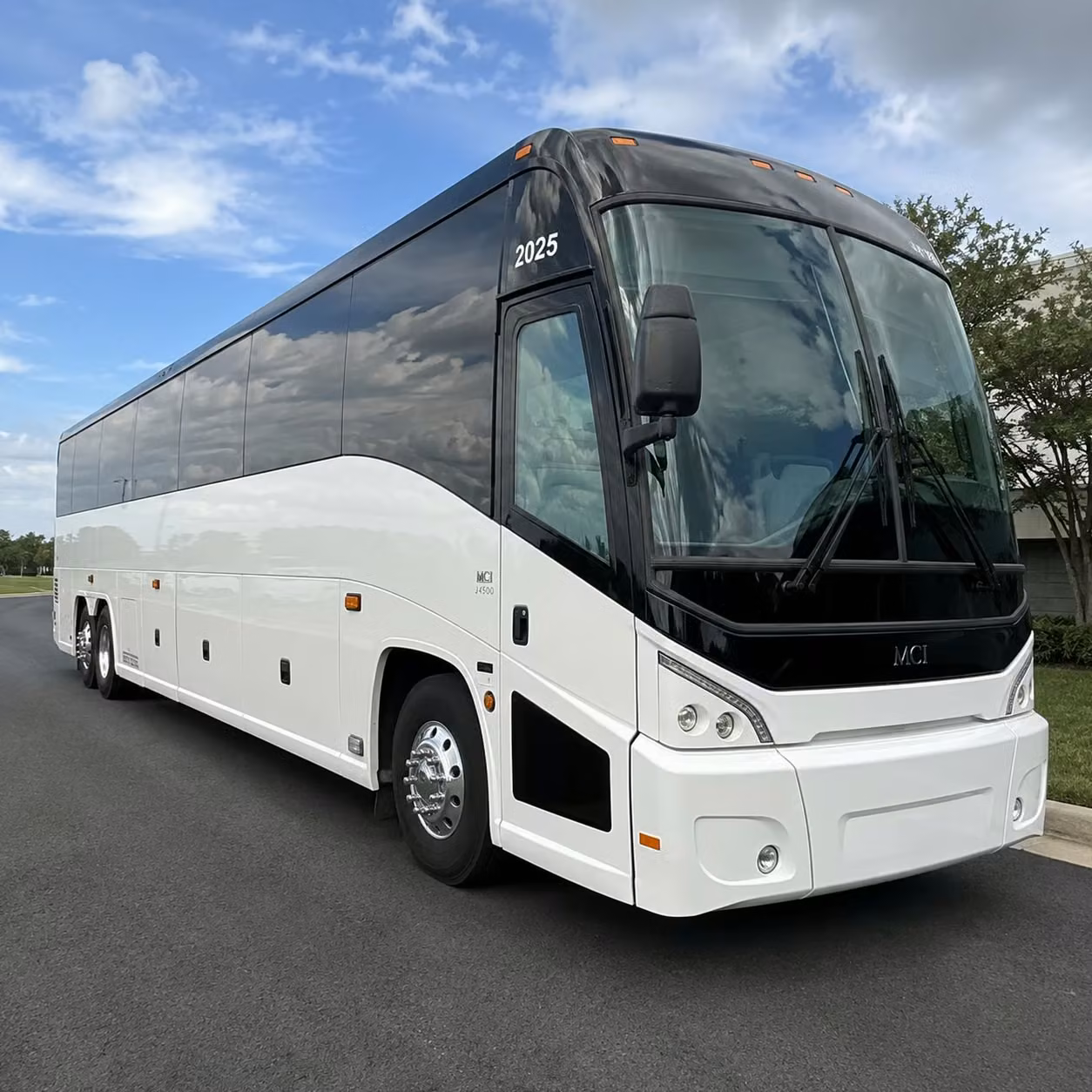 booking a bus to pnc music pavilion or spectrum center in charlotte has never been easier